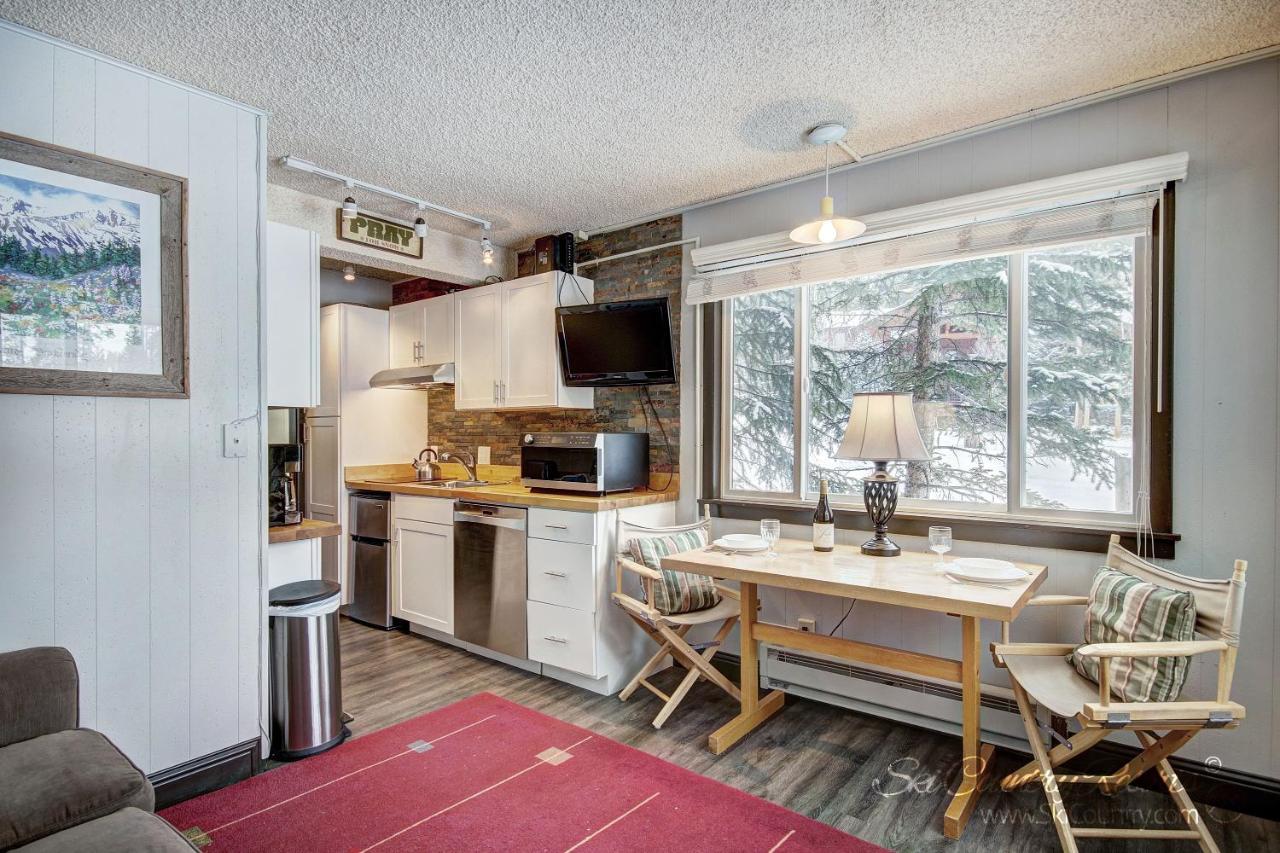 Appartement Petite Remodeled Corner Unit With Lots Of Light, Onsite Hot Tubs, Walk To Town Pm4A à Breckenridge Extérieur photo